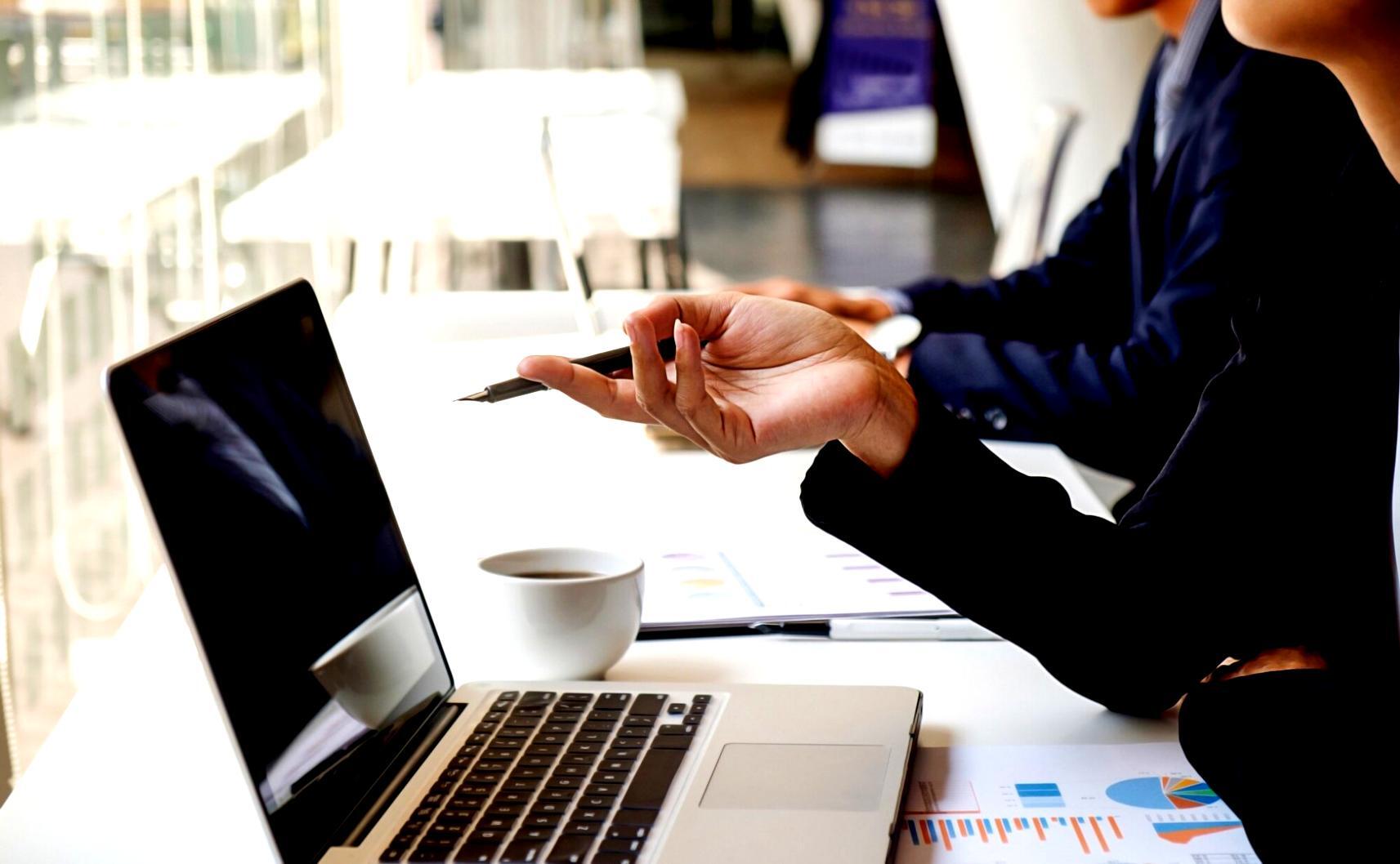 Analyse de données financières et tableaux de bord pour optimiser la performance business